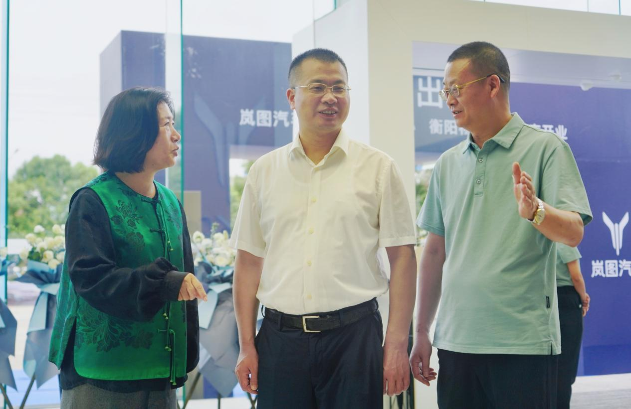 走基层察党建实效 聚合力促发展提质