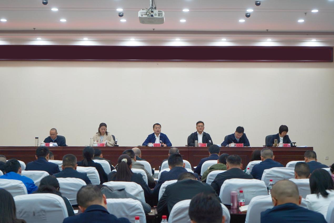 绘就振兴画卷 筑牢平安根基